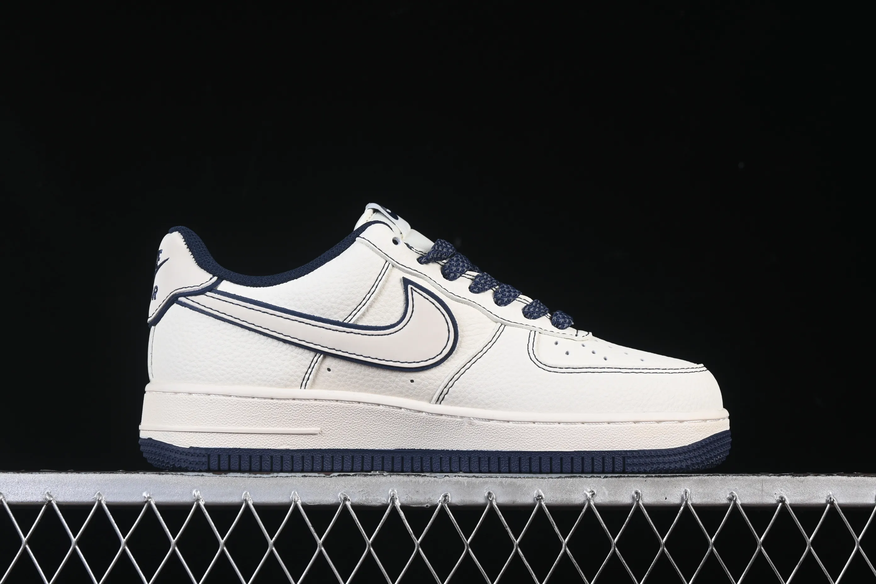 All Categories Nk Air Force 1 Air Force Series Nk Air Force 1 Low Air Force Low Nike Air Force 1'07 Low Supreme Joint Milan Bugs Bunny Air Force One Low Casual Shoes SM6668-113